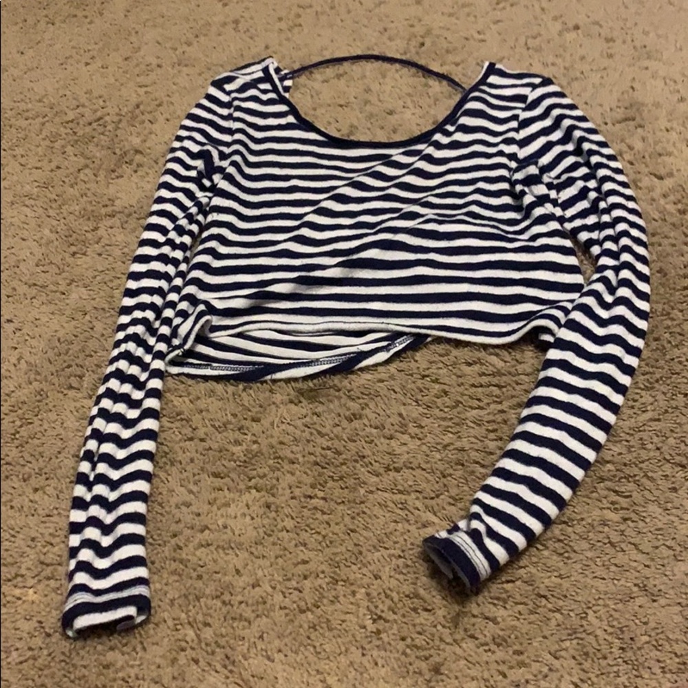 Aerie long sleeve open back crop top